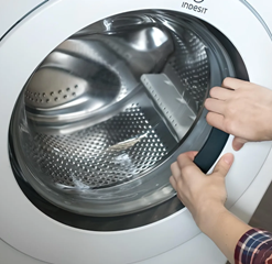 Не закрывается дверца стиральной машины: основные причины